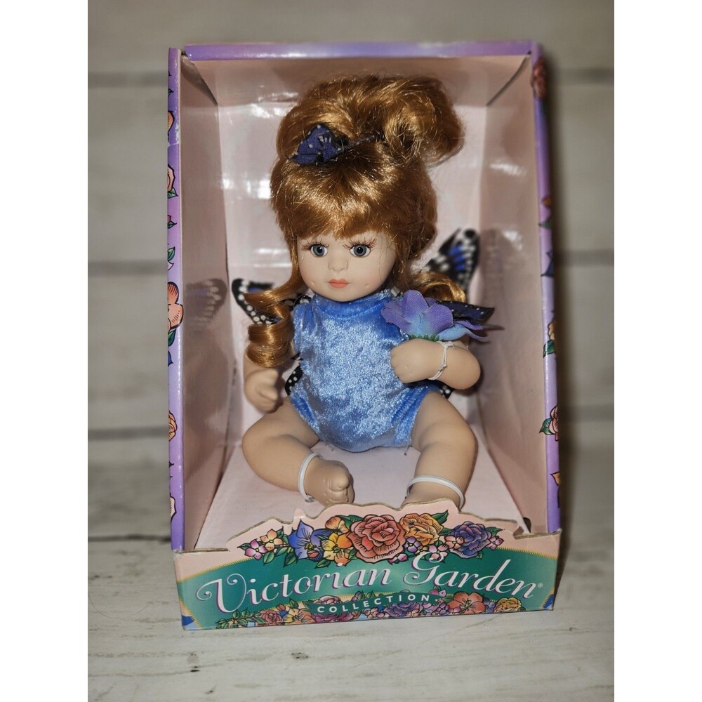Vintage Victorian Garden Butterfly Doll Porcelain New In‎ Box